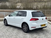 USED 2017 67 VOLKSWAGEN GOLF 1.6 SE NAVIGATION TDI BLUEMOTION TECHNOLOGY DSG 5d 114 BHP 