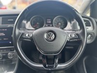 USED 2017 67 VOLKSWAGEN GOLF 1.6 SE NAVIGATION TDI BLUEMOTION TECHNOLOGY DSG 5d 114 BHP 