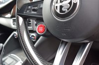 USED 2018 18 ALFA ROMEO GIULIA 2.9 V6 BITURBO QUADRIFOGLIO 4d 503 BHP CARBON CERAMICS & BUCKET SEATS