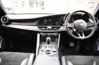 USED 2018 18 ALFA ROMEO GIULIA 2.9 V6 BITURBO QUADRIFOGLIO 4d 503 BHP CARBON CERAMICS & BUCKET SEATS