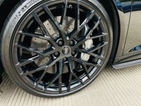 USED 2017 17 AUDI R8 5.2 V10 PLUS QUATTRO 2d 602 BHP 