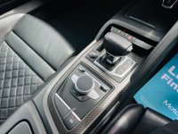 USED 2017 17 AUDI R8 5.2 V10 PLUS QUATTRO 2d 602 BHP 