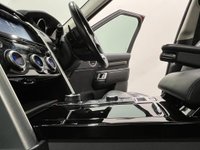 USED 2017 67 LAND ROVER DISCOVERY 2.0 SD4 HSE LUXURY 5d 237 BHP Very High Specification HSE LUXURY, Hosting full black leather with oyster piping, heated steering wheel, rear media / entertainment , panoramic glass roof,