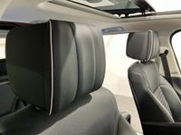 USED 2017 67 LAND ROVER DISCOVERY 2.0 SD4 HSE LUXURY 5d 237 BHP Very High Specification HSE LUXURY, Hosting full black leather with oyster piping, heated steering wheel, rear media / entertainment , panoramic glass roof,