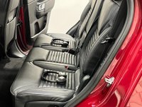 USED 2017 67 LAND ROVER DISCOVERY 2.0 SD4 HSE LUXURY 5d 237 BHP Very High Specification HSE LUXURY, Hosting full black leather with oyster piping, heated steering wheel, rear media / entertainment , panoramic glass roof,