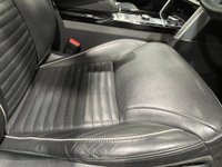 USED 2017 67 LAND ROVER DISCOVERY 2.0 SD4 HSE LUXURY 5d 237 BHP Very High Specification HSE LUXURY, Hosting full black leather with oyster piping, heated steering wheel, rear media / entertainment , panoramic glass roof,