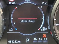 USED 2017 67 LAND ROVER DISCOVERY 2.0 SD4 HSE LUXURY 5d 237 BHP Very High Specification HSE LUXURY, Hosting full black leather with oyster piping, heated steering wheel, rear media / entertainment , panoramic glass roof,