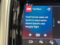 USED 2017 67 LAND ROVER DISCOVERY 2.0 SD4 HSE LUXURY 5d 237 BHP Very High Specification HSE LUXURY, Hosting full black leather with oyster piping, heated steering wheel, rear media / entertainment , panoramic glass roof,