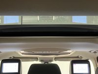 USED 2017 67 LAND ROVER DISCOVERY 2.0 SD4 HSE LUXURY 5d 237 BHP Very High Specification HSE LUXURY, Hosting full black leather with oyster piping, heated steering wheel, rear media / entertainment , panoramic glass roof,