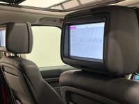 USED 2017 67 LAND ROVER DISCOVERY 2.0 SD4 HSE LUXURY 5d 237 BHP Very High Specification HSE LUXURY, Hosting full black leather with oyster piping, heated steering wheel, rear media / entertainment , panoramic glass roof,