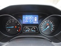USED 2011 61 FORD FOCUS 1.6 TITANIUM 5d 124 BHP www.suffolkcarcentre.co.uk - Located at Ilketshall