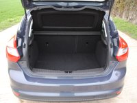 USED 2011 61 FORD FOCUS 1.6 TITANIUM 5d 124 BHP www.suffolkcarcentre.co.uk - Located at Ilketshall