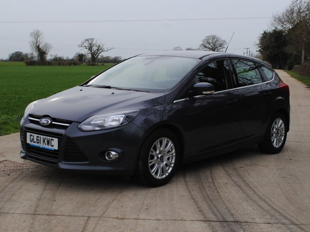 2011 61 Ford Focus 1.6 TITANIUM 5d 124 BHP