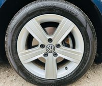 USED 2015 64 VOLKSWAGEN GOLF 2.0 MATCH TDI BLUEMOTION TECHNOLOGY 5d 148 BHP 20 ROAD TAX ADAPTIVE CRUISE CONTROL DAB BLUETOOTH