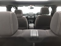 USED 2013 62 JEEP WRANGLER 2.8 SAHARA CRD 2d 197 BHP Striking High gloss white, 17" Satin multi spoke alloy wheels , detachable hardback, sahara embossed seats, cruise control