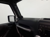 USED 2013 62 JEEP WRANGLER 2.8 SAHARA CRD 2d 197 BHP Striking High gloss white, 17" Satin multi spoke alloy wheels , detachable hardback, sahara embossed seats, cruise control