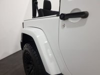 USED 2013 62 JEEP WRANGLER 2.8 SAHARA CRD 2d 197 BHP Striking High gloss white, 17" Satin multi spoke alloy wheels , detachable hardback, sahara embossed seats, cruise control