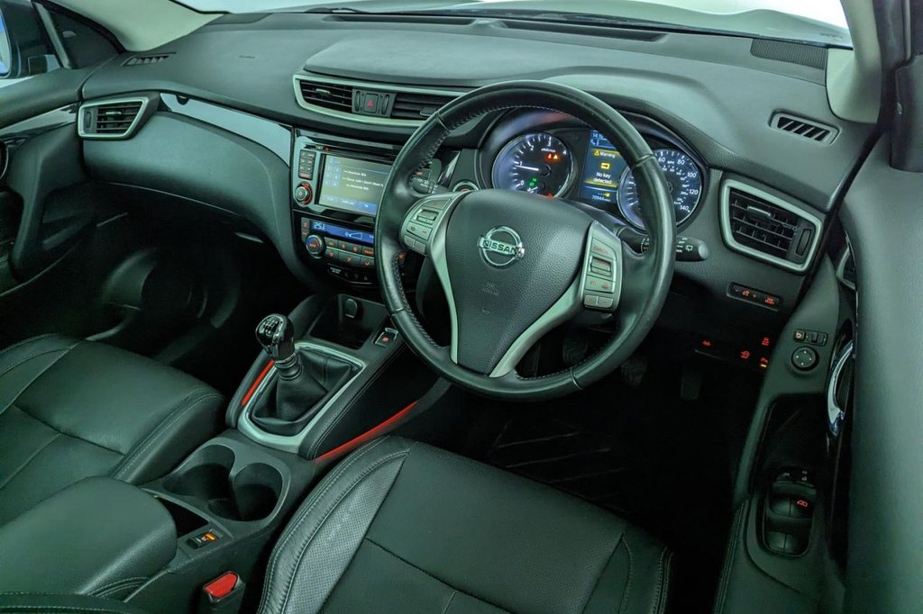 USED 2015 15 NISSAN QASHQAI 1.5 DCI TEKNA 5d 108 BHP 