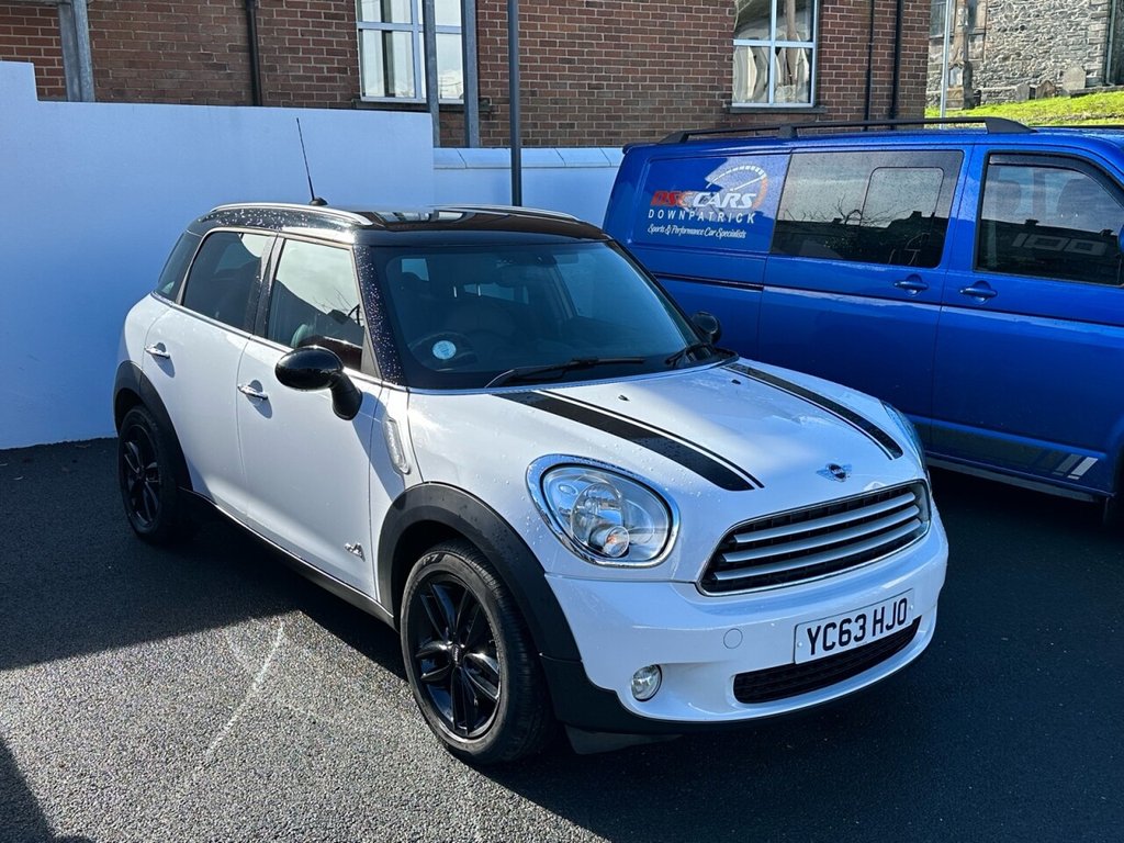 USED 2013 63 MINI COUNTRYMAN 1.6 COOPER ALL4 5d 121 BHP FULL BLACK SPORTS LEATHER