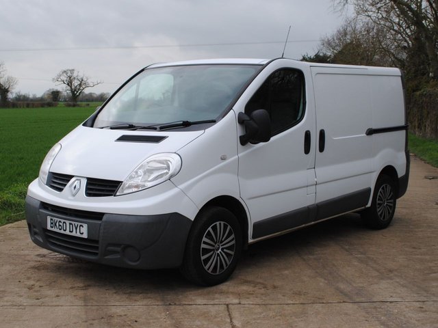 2010 60 Renault Trafic 2.0 SL29 DCI S/R 115 BHP