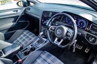 USED 2017 17 VOLKSWAGEN GOLF 1.4 GTE DSG 5d 150 BHP 2 KEYS + CAR PLAY
