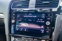 USED 2017 17 VOLKSWAGEN GOLF 1.4 GTE DSG 5d 150 BHP 2 KEYS + CAR PLAY