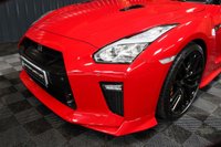 USED 2018 18 NISSAN GT-R 3.8 RECARO 2d 562 BHP TITANIUM EXHAUST, RARE VIBRANT RED RECARO EDITION, CAMERA, HEATED SEATS CARBON  PLUS 12M WARRANTY