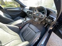 USED 2020 69 BMW 5 SERIES 2.0L 530E M SPORT 4d AUTO 249 BHP 
