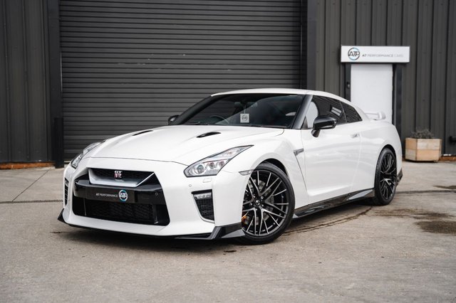 2020 70 Nissan GT-R 3.8 RECARO EDITION 650R