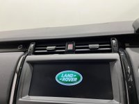 USED 2018 68 LAND ROVER DISCOVERY 2.0 SD4 SE 5d 237 BHP Striking Fuji White, Black Full Leather interior, Panoramic glass roof, heated steering wheel, keyless entry