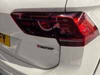 USED 2018 18 VOLKSWAGEN TIGUAN 2.0L R LINE TDI BMT 4MOTION DSG 5d 148 BHP IMMACULATE FULL SERVICE HISTORY