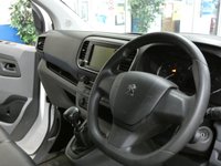 USED 2019 69 PEUGEOT EXPERT 2.0 BLUEHDI PROFESSIONAL L1 121 BHP 3 SEAT AIR CON PART LEATHER PARKING SENSORS