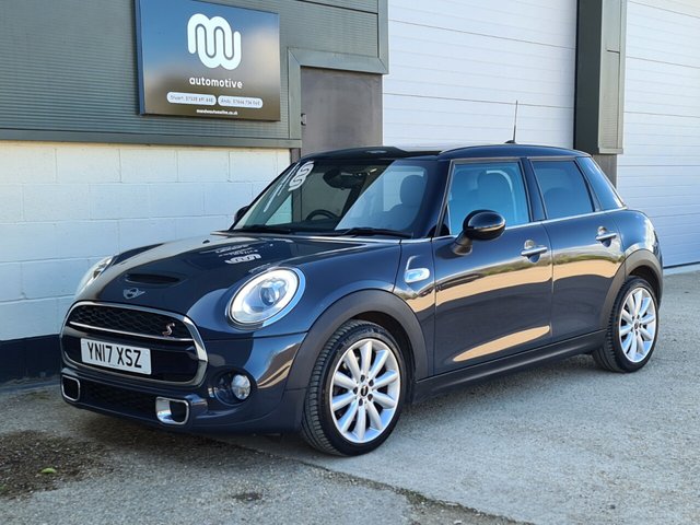 View our MINI HATCH COOPER