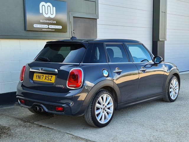 View our MINI HATCH COOPER