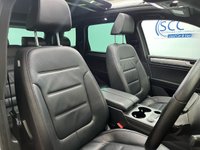 USED 2015 15 VOLKSWAGEN TOUAREG 3.0 TDI V6 BlueMotion Tech R-Line SUV 5dr Diesel Tiptronic 4WD Euro 6 (s/s) (262 ps) 1P.Owner,&pound;6k Extras,Tow-Bar