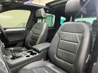 USED 2015 15 VOLKSWAGEN TOUAREG 3.0 TDI V6 BlueMotion Tech R-Line SUV 5dr Diesel Tiptronic 4WD Euro 6 (s/s) (262 ps) 1P.Owner,&pound;6k Extras,Tow-Bar