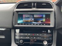 USED 2016 16 JAGUAR F-PACE 2.0 R-SPORT AWD 5d 178 BHP 