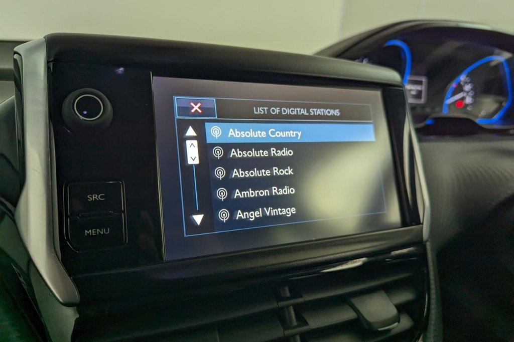 USED 2015 15 PEUGEOT 2008 1.6 E-HDI ALLURE 5d  
