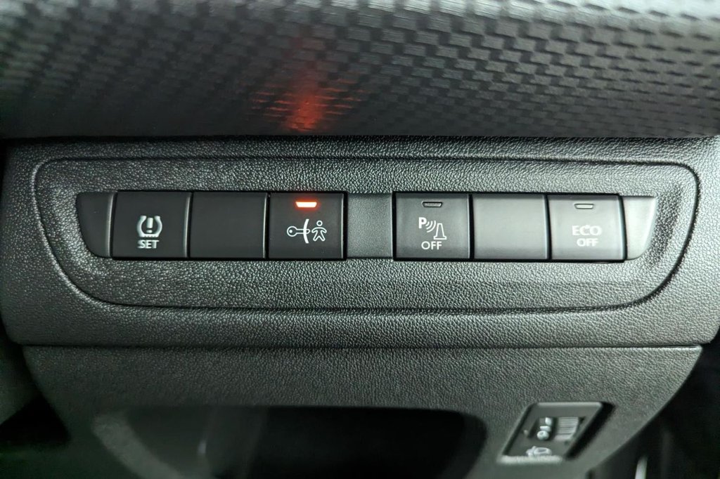 USED 2015 15 PEUGEOT 2008 1.6 E-HDI ALLURE 5d  