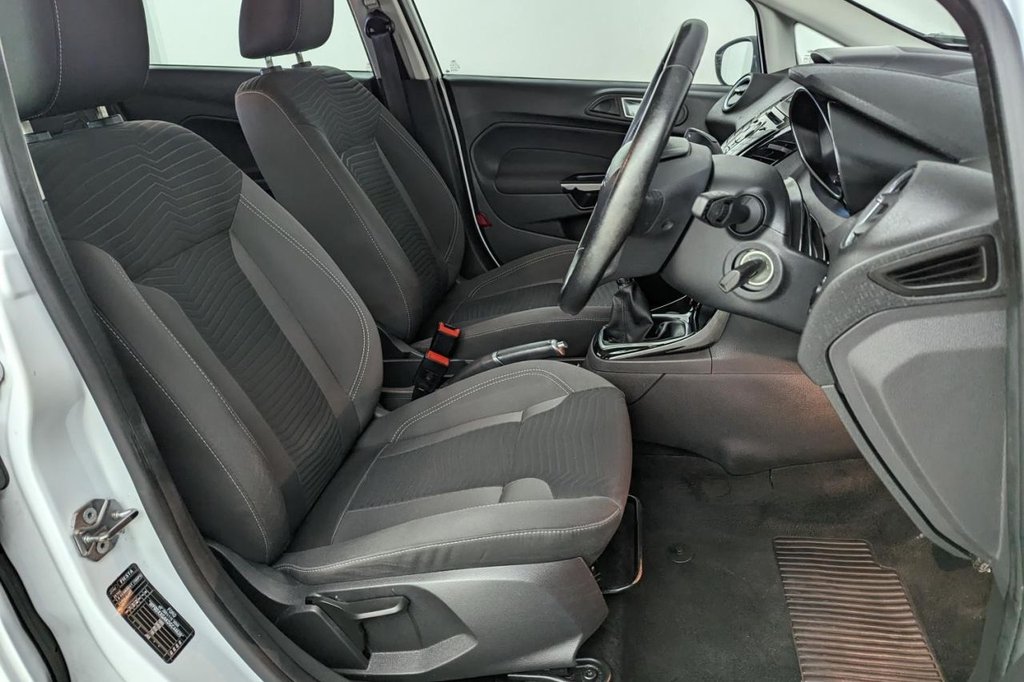 USED 2016 16 FORD FIESTA 1.0 ZETEC 5d  