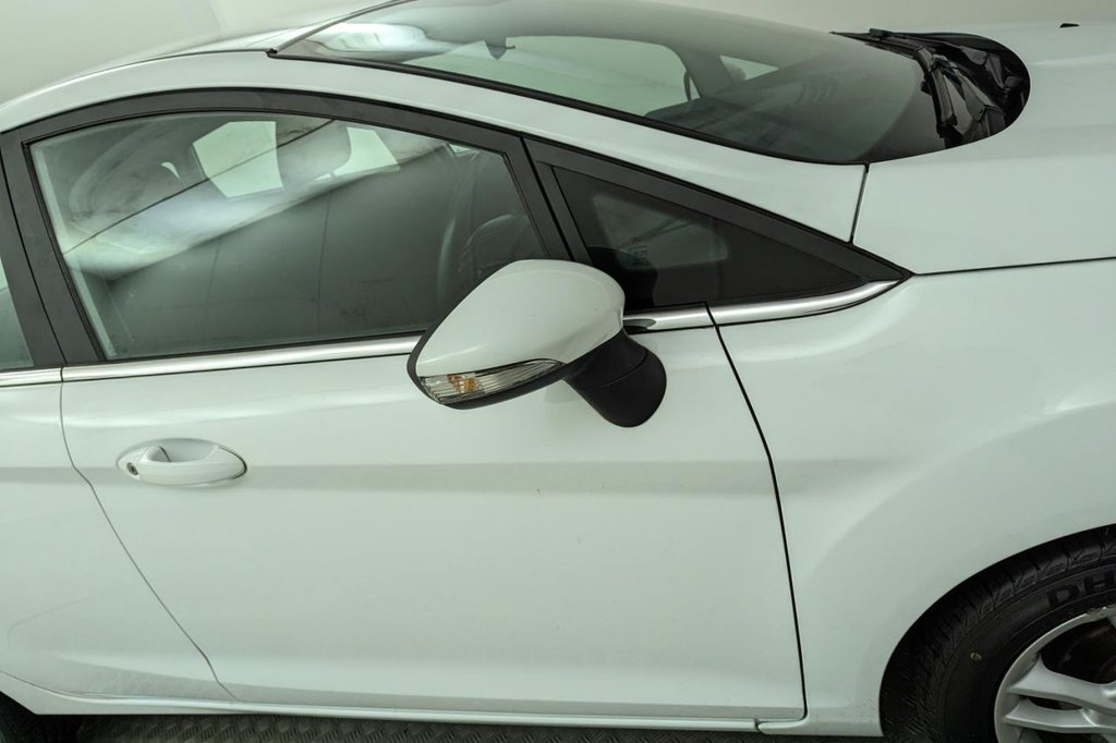 USED 2016 16 FORD FIESTA 1.0 ZETEC 5d  