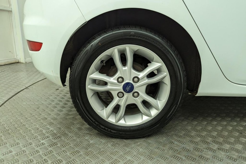 USED 2016 16 FORD FIESTA 1.0 ZETEC 5d  