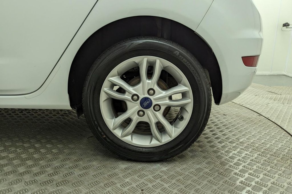 USED 2016 16 FORD FIESTA 1.0 ZETEC 5d  