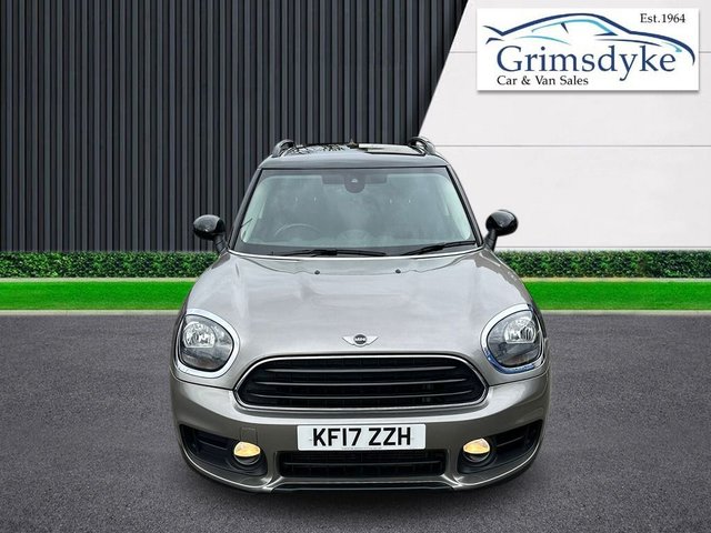 View our MINI COUNTRYMAN