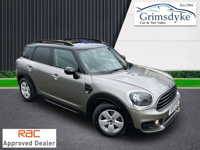 2017 17 MINI Countryman 1.5 COOPER 5d 134 BHP
