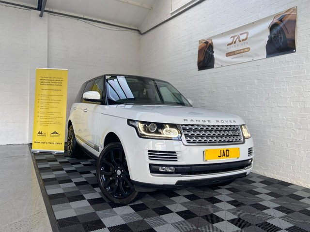 2016 09 Land Rover Range Rover 3.0 TDV6 VOGUE SE 5d 255 BHP
