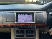 USED 2012 62 JAGUAR XF 3.0 D V6 LUXURY 4d 240 BHP 