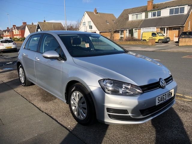 2013 63 Volkswagen Golf 1.6 S TDI BLUEMOTION TECHNOLOGY 5d 103 BHP