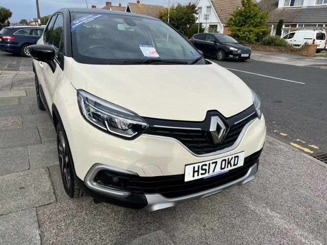 2017 17 Renault Captur 0.9 DYNAMIQUE S NAV TCE 5d 90 BHP