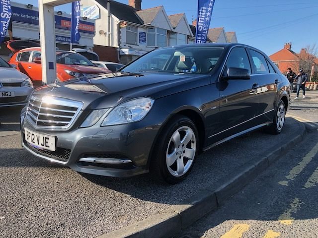 2012 12 Mercedes-Benz E-Class 2.1 E220 CDI BLUEEFFICIENCY EXECUTIVE SE 4d 170 BHP